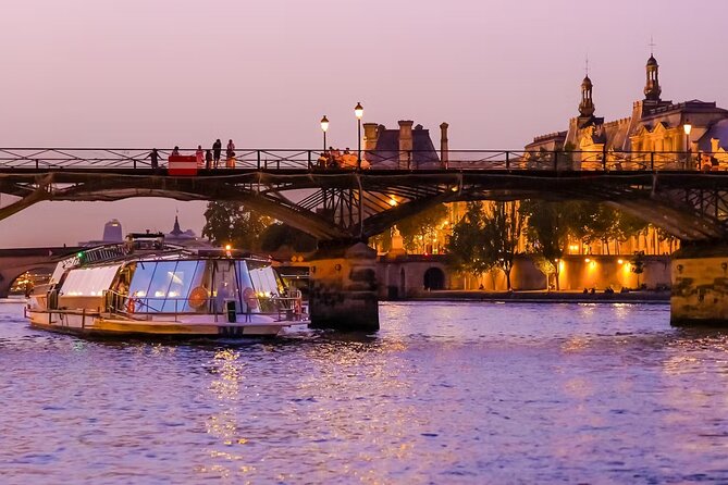 1 Hour Paris Illuminated Evening Sightseeing Cruise - Key things to know before you go