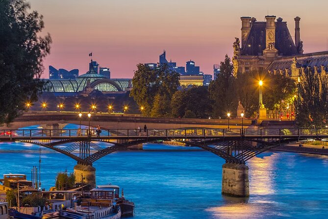 1 Hour Paris Illuminated Evening Sightseeing Cruise - Weather matters more than you think