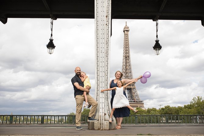 1-hour Photoshoot at the Eiffel Tower Trocadero Paris - What it feels like on the ground: private, guided, and built for comfort