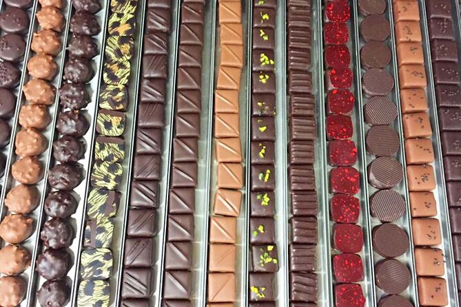 10+ tastings Gourmet Food & Wine Tour in the Heart of Paris - Ô Chateau wine-bar break: terroir talk plus a café surprise