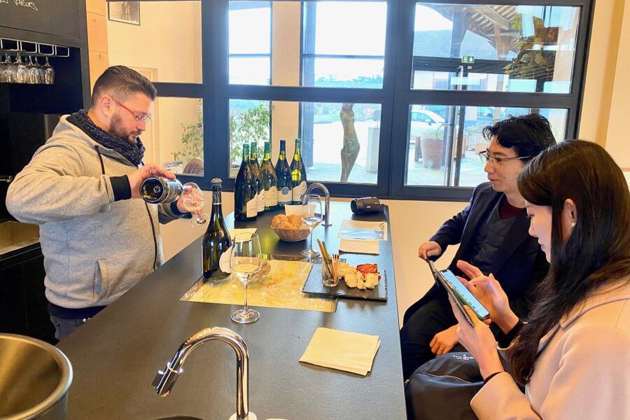 15 Burgundy Wines Chateau Pommard, Chablis Small-Group - Chablis village time: where you choose your own lunch style
