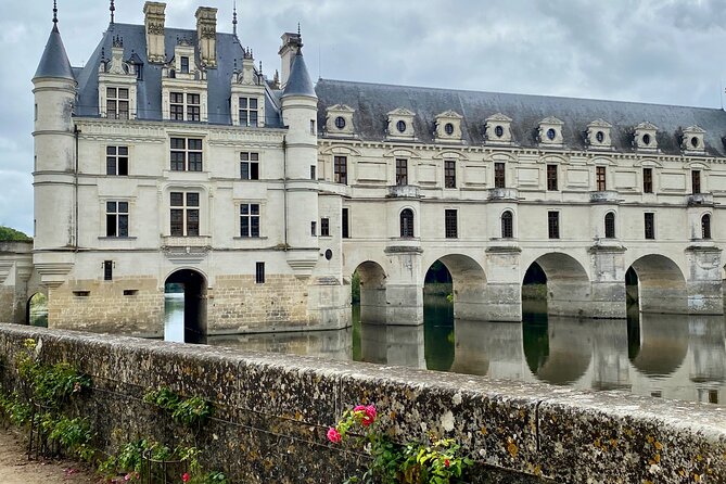 2-day Private Top 6 Loire Castles Live Guided tour from Paris - Overnight: One Night With Breakfast (What to Expect)