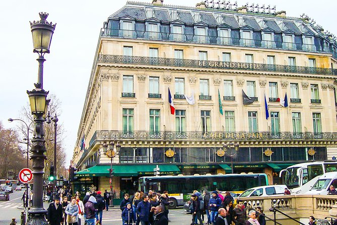 2 Days in Paris with a Friendly Local Guide - Montmartre Lunch and the Bohemian Route to Sacré-Cœur
