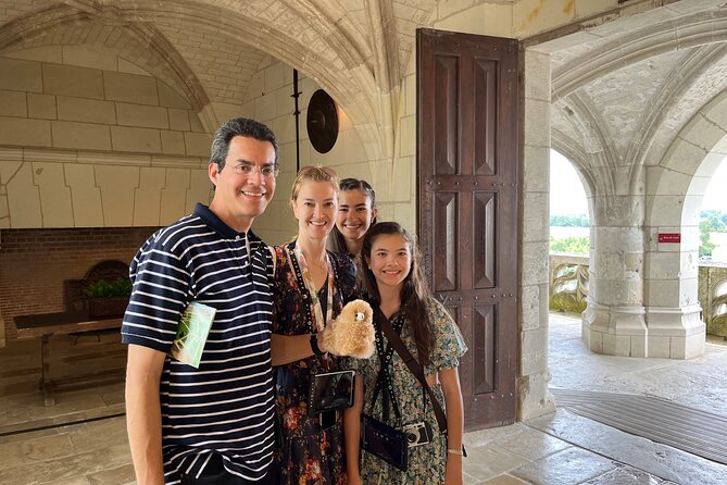 3 Loire Valley Castles and Wine Tasting Private Guided Tour - Price and logistics: what you’re really paying for