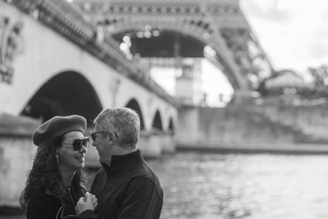 30 min photosession in Paris, all photos sent and edited - Extras and Special Moments (and What You Should Arrange)