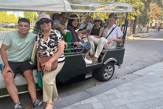 4 Hour Grand Paris Tour by Electric Tuk Tuk See Almost Everything - Invalides photo time and what to expect at Musée de l’Armée