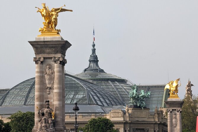 4-Hour Private Tour in Paris in a Vintage Car - Vintage car energy: why this format feels right in Paris