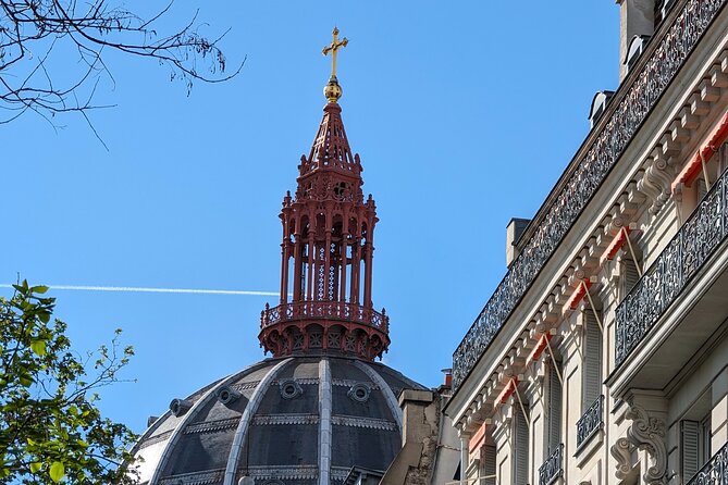 4-Hour Private Tour in Paris in a Vintage Car - Montmartre with a quick hit: Moulin Rouge, painters square, Sacré-Cœur