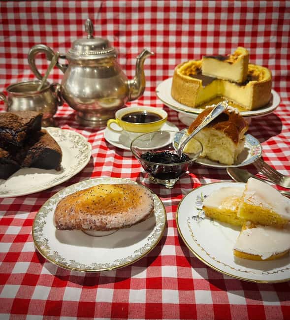 A French "Tea Time" in Paris - L’Epicerie de Loïc B: 100% French Food in One Small Shop