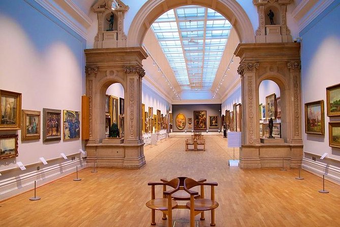 A Private Curated Journey Through the Louvre - Walking in from medieval foundations to world-famous galleries
