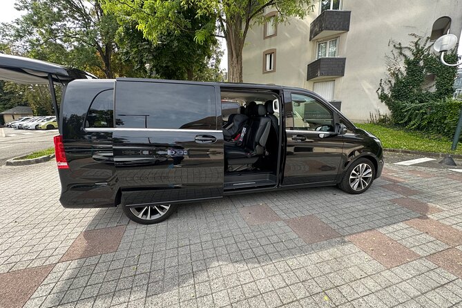 Airport Transfer Charles De Gaulle or Orly to and from Paris - Arriving at CDG or Orly: what “pickup” really means