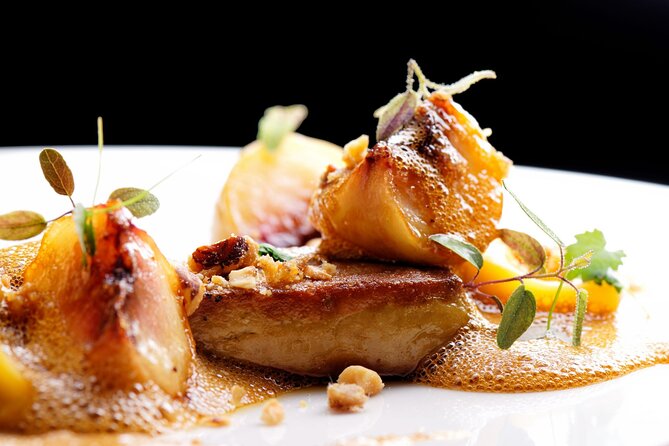 All Inclusive Food & History Tour of Montmartre with Local Guide - Who should book this tour, and who should reconsider