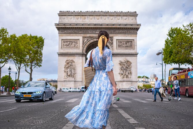 Arc de Triomphe and Champs Élysées Walking Tour - Pont Alexandre III: The Seine, Landmarks, and a Golden Dome Moment