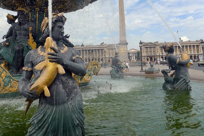 Arc de Triomphe and the Champs-Elysees Discovery Private Tour - Private guide value in a tight 2 hours