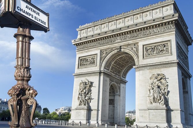 Arrival Transfer from Paris Airport CDG to Paris in Private Car - Getting picked up in the Arrivals Hall without wandering