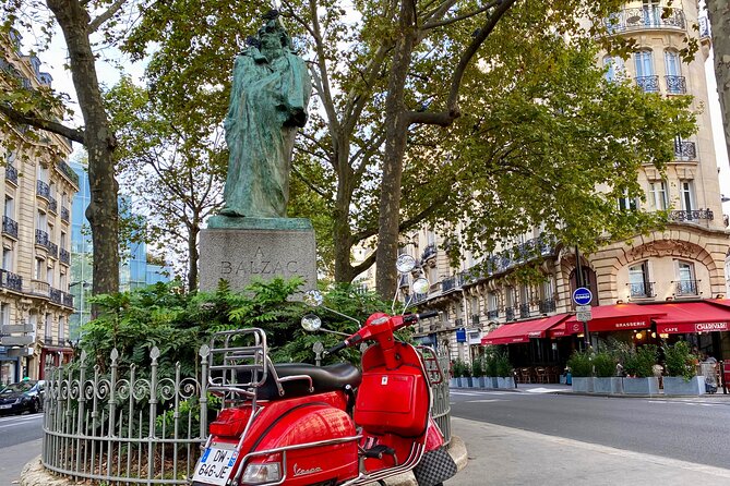 Artists in Montparnasse, smartphone audioguided tour - Why Montparnasse Feels Different on a Smartphone Walk