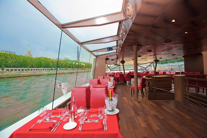 Bateaux Mouches Lunch Cruise on the Seine River in Paris - Who should book this Seine lunch cruise?