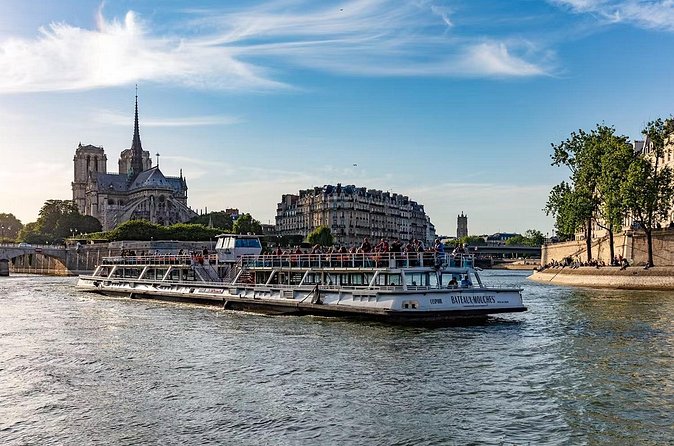 Bateaux Mouches Seine River 1 Hour Sightseeing Cruise - Price and Value: Is $33 a Fair Deal?