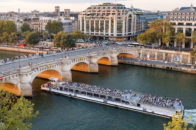 Bateaux Mouches Seine River 1 Hour Sightseeing Cruise - Practical Tips to Make the Most of Your Hour
