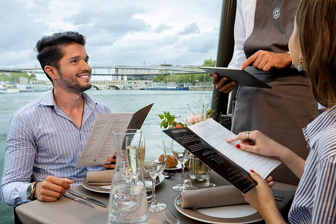 Bateaux Parisiens Seine River Gourmet Lunch & Sightseeing Cruise - From Port to Champagne: How the Tour Starts by the Eiffel Tower
