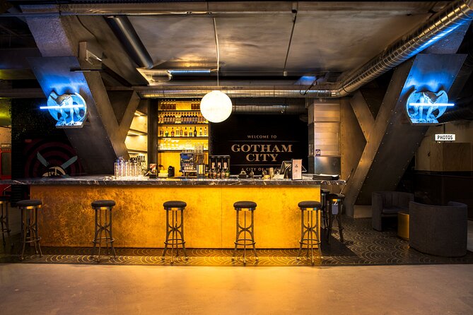 Batman Escape Game in Paris : Welcome to Gotham City ! - Best for couples, groups, and families who like to work together