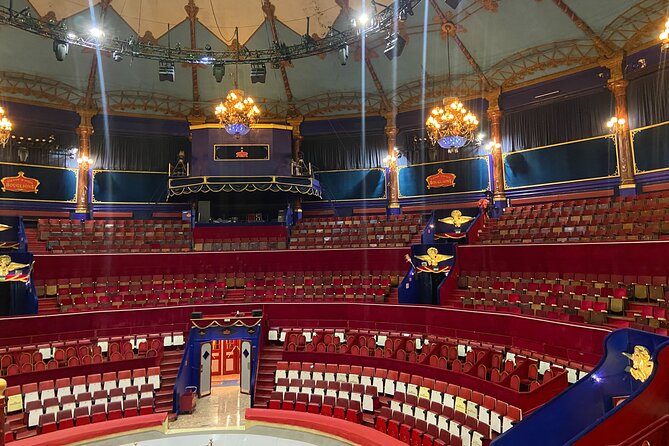 Behind the Scenes Experience of World's Oldest Circus in Paris - Should You Bring Snacks or Plan on Buying Them?