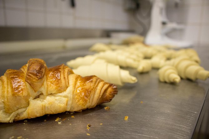 Behind the Scenes of a Boulangerie: French Bakery Tour in Paris - Montmartre Boulangerie Tour: What You’re Actually Signing Up For