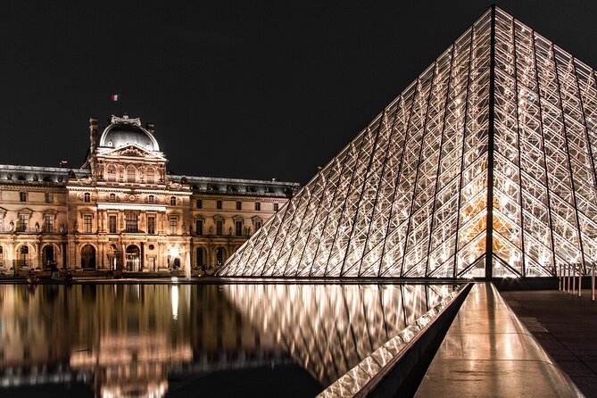Best Bits of Paris: 40 Favorites Small-Group Walking & Metro Tour - Notre-Dame outside, then the Seine for photos