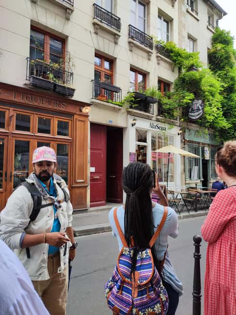 Best Bits of Paris: 40 Favourites Walking Tour 5 hours - Getting around with metro help, not metro stress