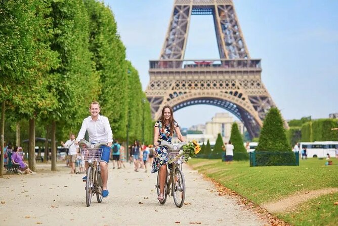 Best of Paris by Bike with a Local - Pace and comfort on a 2–3 hour ride (with moderate fitness in mind)