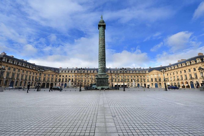 Best of Paris in 2 hours (for photos only and starting from Paris only) - Champs-Élysées and Arc de Triomphe: iconic streets without the long detours