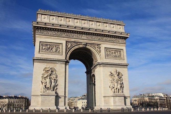 Best of Paris in 2 hours (for photos only and starting from Paris only) - Concorde to Pont Alexandre III: quick shots with big visual payoffs
