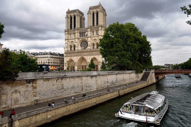 Best of Paris Tour with the Louvre, Eiffel Tower & Notre Dame - Eiffel Tower finish: a strong endpoint for your evening plans
