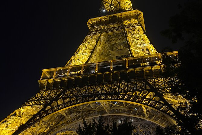Best of Paris Tour with the Louvre, Eiffel Tower & Notre Dame - Should you book this one-day Paris hit list?