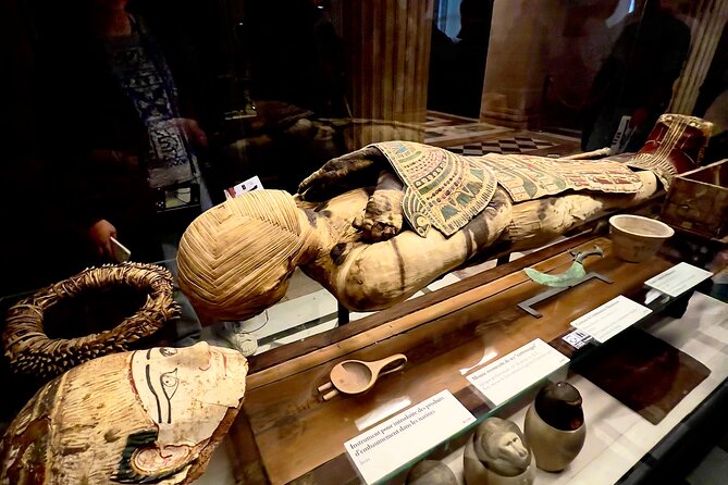 Best of the Louvre Museum Private Tour with Monalisa - Optional Egyptian Antiquities (and the Mummy Hour)