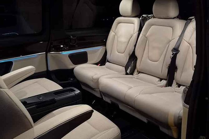 Best Private Airports Transfers - Luxury Minivan Service - Door-to-Door Pickup at Orly or CDG: How the Meet & Greet Works