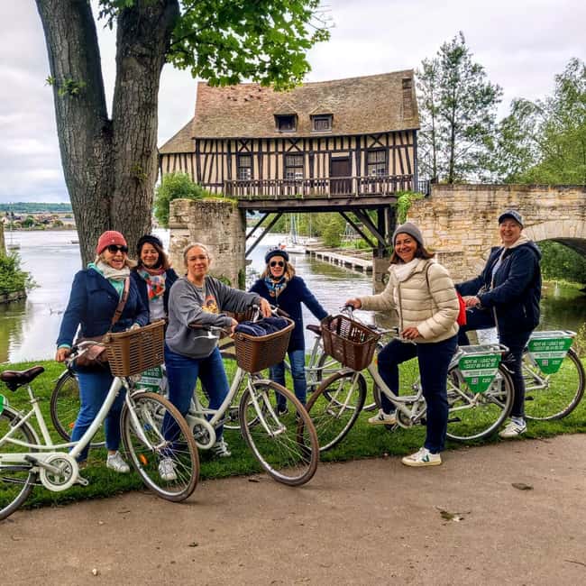 Bike tour from Vernon to Giverny with local guide - Starting point at Vernon-Giverny train station: how the day begins
