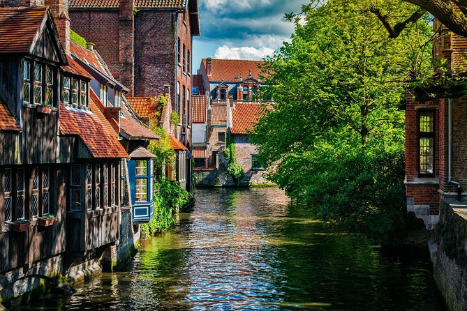 Bruges Guided or Audio Trip with Canal Cruise Option from Paris - Canal Cruise Option: The Romantic North, April to October