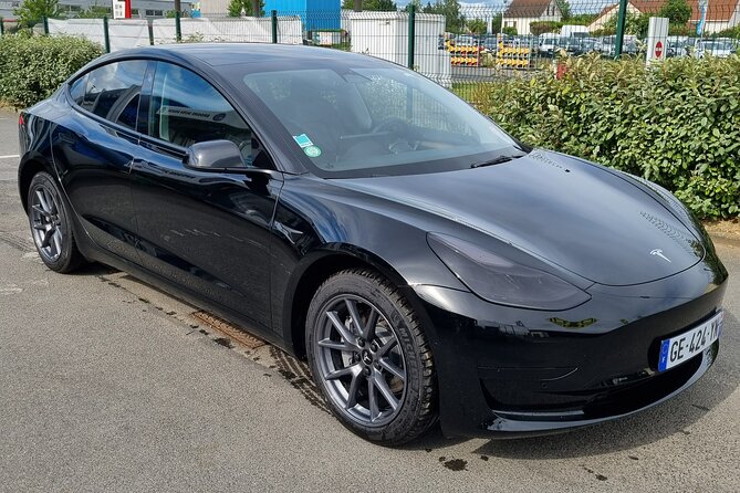 CDG - ORLY (ORY) airport to Paris, with a fluent English driver - The Drive Into Paris: What Changes Once You’re Off the Airport Road