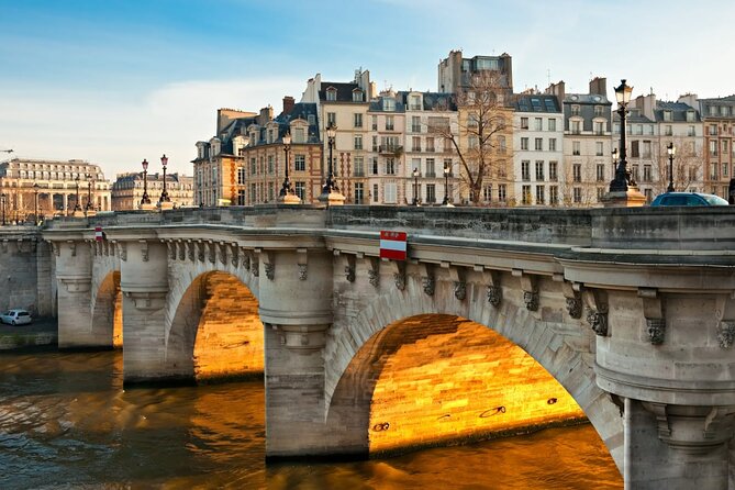 Central Paris Highlights Walking Tour - Key Highlights at a Glance
