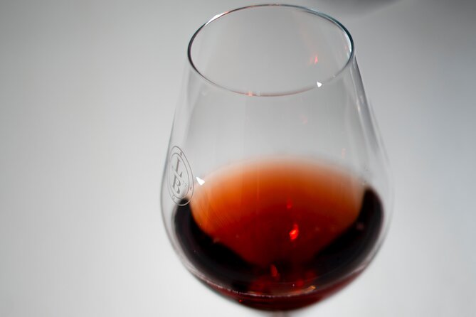 Champagne Tasting Experience in Paris - One-hour Champagne mastery, without the fuss