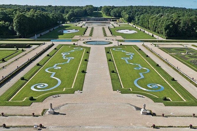 Chateau of Fontainebleau and Vaux le Vicomte 9-Hour Private Tour - The logistics that matter: comfort, timing, and what can go wrong