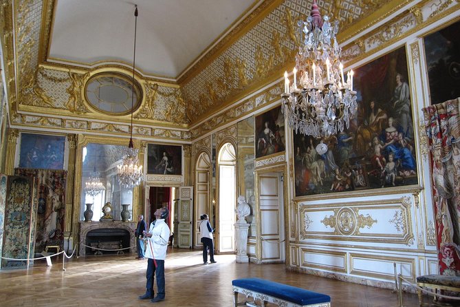 Château of Versailles and Marie Antoinette's Petit Trianon Private Tour - Pickup, meeting points, and where the tour actually ends