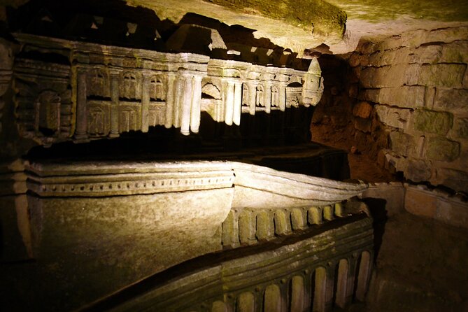 City Highlights Tour + Entry tickets for the Paris Catacombs - Notre-Dame After the Fire: The Big Sights Without the Interior Stop