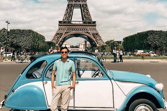 Classic Tour of Paris in 2CV CITROEN - Your guide’s style matters more than you think