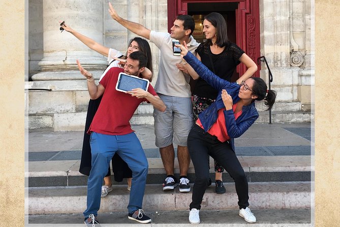 ClueZ Paris Game - Where your adventure starts: the ClueZ Paris setup moment