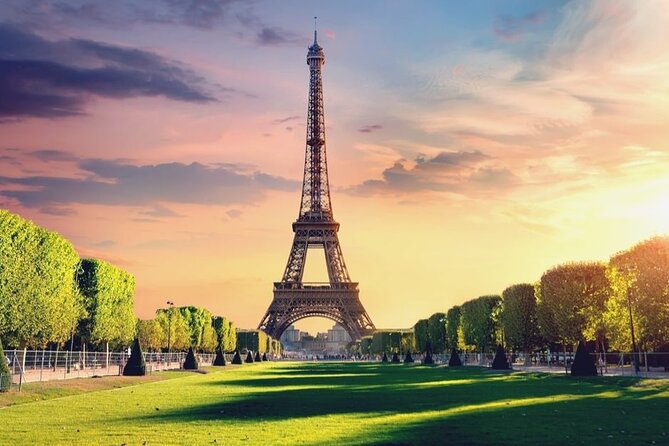 Côté Seine Tour / duration 1h30 - from 1 to 6 passengers - Guide Commentary Style: What You’ll Learn in Real Time