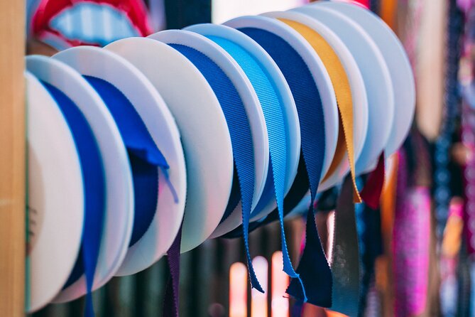 Craft a unique souvenir hat with Lady Gaga’s renowned hatmaker - Decorating like couture: finishing touches that can stay practical