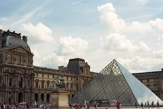 Da Vinci Code Movie Locations Private Tour in Paris - How the tour flows: metro, pickup options, and a pace you control