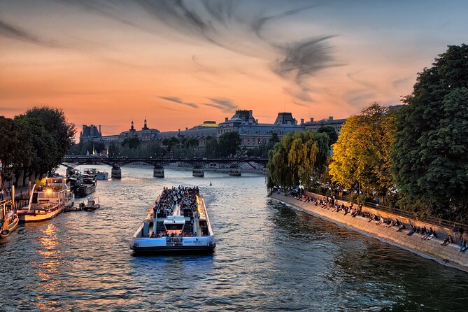 Dark Paris Myths & Legends Private Walking Tour - Small Group Size and English Commentary (Why It Feels Personal)